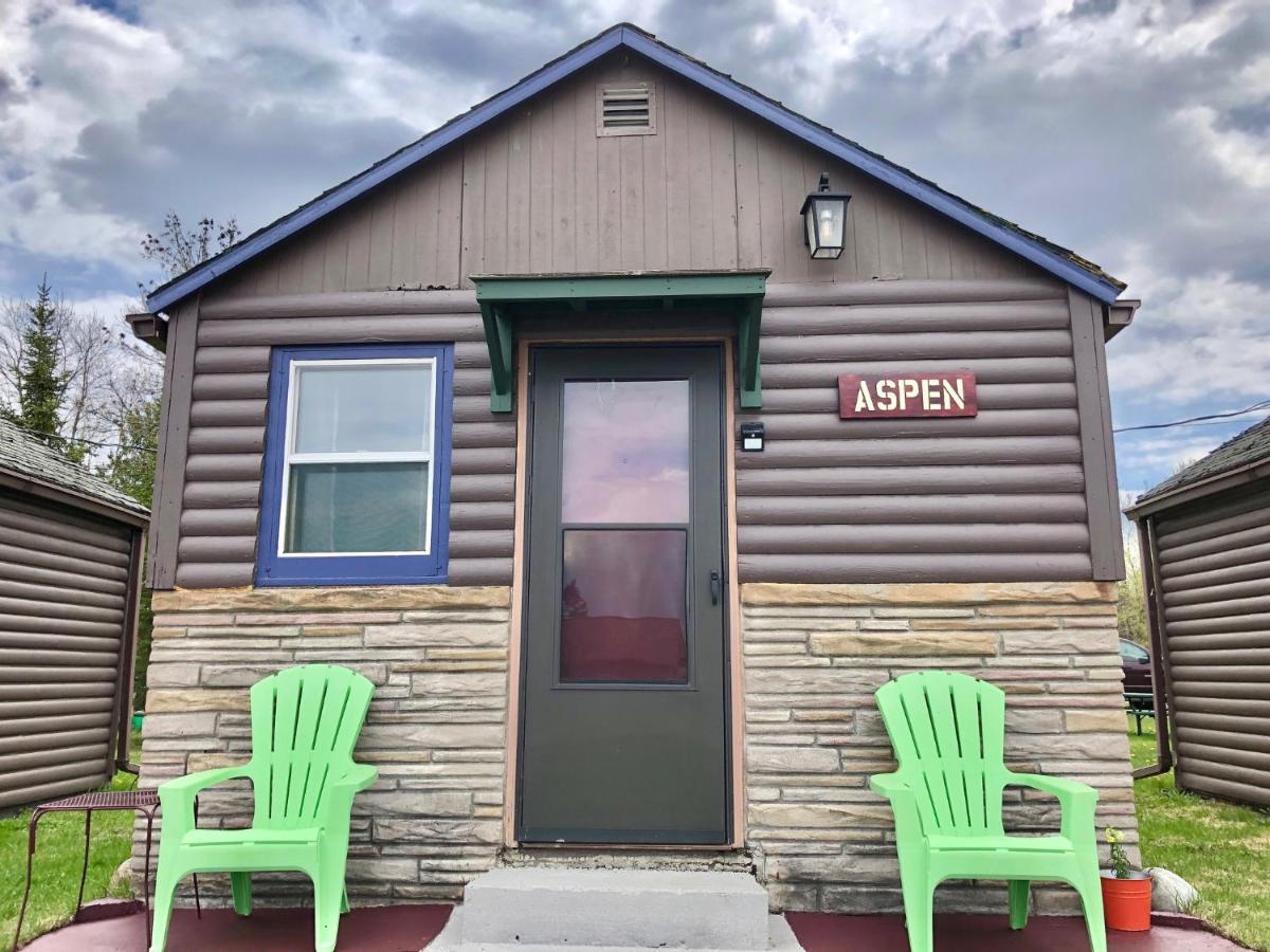 Hilltop Lodge And Cabins إنترناشونال فولز المظهر الخارجي الصورة